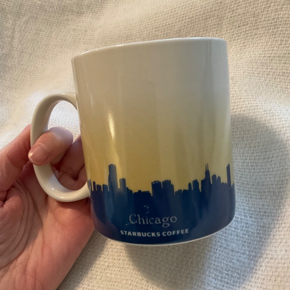 Starbucks Chicago Coffee Mug 16 oz Global Icon City Collectors Series 2012 - Picture 8 of 8